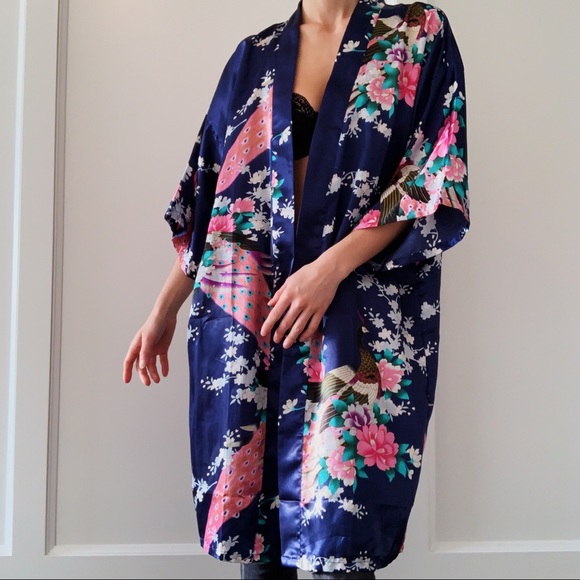 genuine kimono 🦚 - Picture 7 of 16